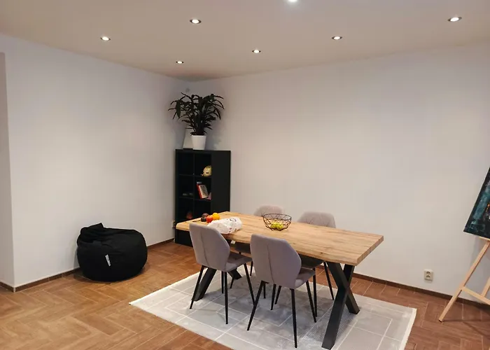 Post 25 * اوسترافا